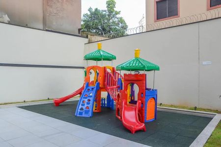 Apartamento para alugar com 55m², 2 quartos e 1 vaga Apartamento para alugar com 55m², 2 quartos e 1 vagaÁrea comum - Playground