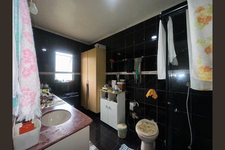 Casa para alugar com 60m², 3 quartos e 1 vaga Casa para alugar com 60m², 3 quartos e 1 vagaBanheiro da Suíte
