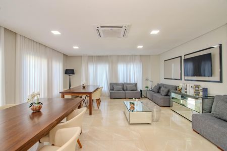 Apartamento para alugar com 112m², 3 quartos e 3 vagas Apartamento para alugar com 112m², 3 quartos e 3 vagasÁrea comum - Salão de festas