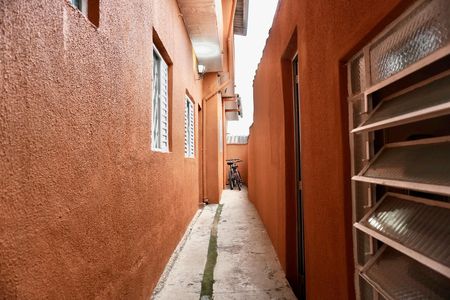 Casa à venda com 102m², 4 quartos e sem vaga Casa à venda com 102m², 4 quartos e sem vagaCorredor