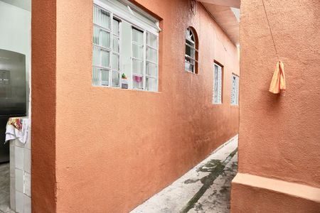Casa à venda com 102m², 4 quartos e sem vaga Casa à venda com 102m², 4 quartos e sem vagaCorredor