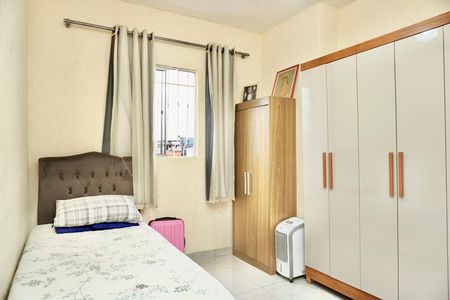 Casa à venda com 102m², 4 quartos e sem vaga Casa à venda com 102m², 4 quartos e sem vagaSuíte