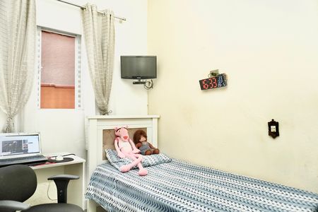 Casa à venda com 102m², 4 quartos e sem vaga Casa à venda com 102m², 4 quartos e sem vagaQuarto 1