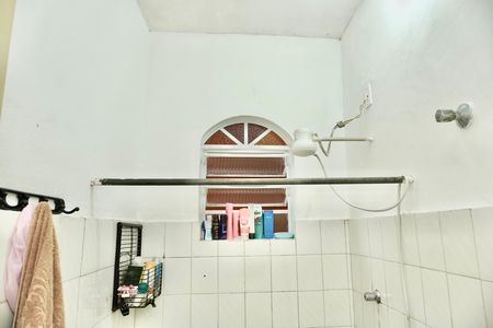 Casa à venda com 102m², 4 quartos e sem vaga Casa à venda com 102m², 4 quartos e sem vagaBanheiro Social