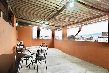 Casa à venda com 102m², 4 quartos e sem vaga Casa à venda com 102m², 4 quartos e sem vagaÁrea da cobertura