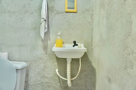 Casa à venda com 102m², 4 quartos e sem vaga Casa à venda com 102m², 4 quartos e sem vagaLavabo