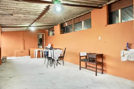 Casa à venda com 102m², 4 quartos e sem vaga Casa à venda com 102m², 4 quartos e sem vagaÁrea da cobertura