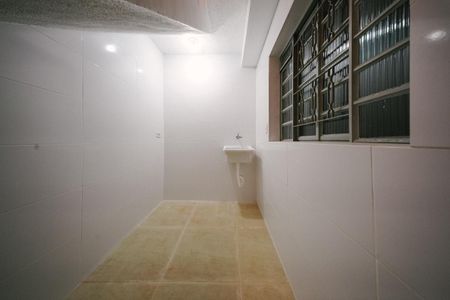Casa para alugar com 30m², 1 quarto e sem vaga Casa para alugar com 30m², 1 quarto e sem vagaÁrea de Serviço