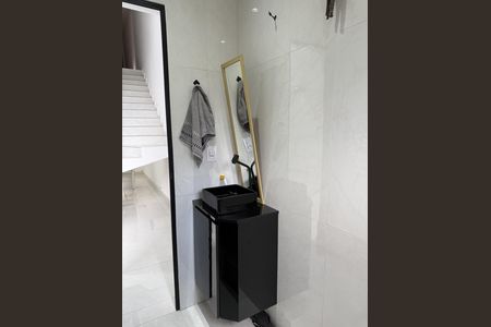 Banheiro de casa à venda com 2 quartos, 150m² em Independência, São Bernardo do Campo