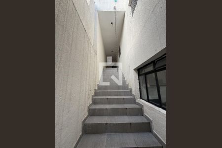Casa à venda com 150m², 2 quartos e 2 vagas Casa à venda com 150m², 2 quartos e 2 vagasÁrea externa