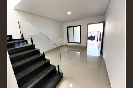 Casa à venda com 96m², 3 quartos e 2 vagas