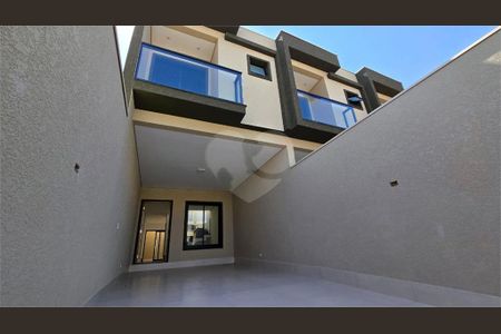 Casa à venda com 96m², 3 quartos e 2 vagas