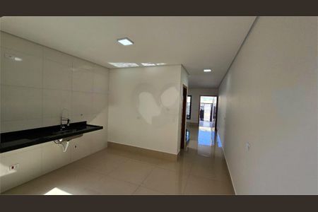 Casa à venda com 96m², 3 quartos e 2 vagas