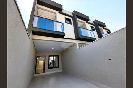 Casa à venda com 96m², 3 quartos e 2 vagas