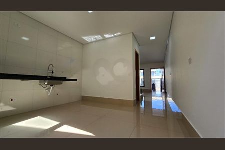 Casa à venda com 96m², 3 quartos e 2 vagas
