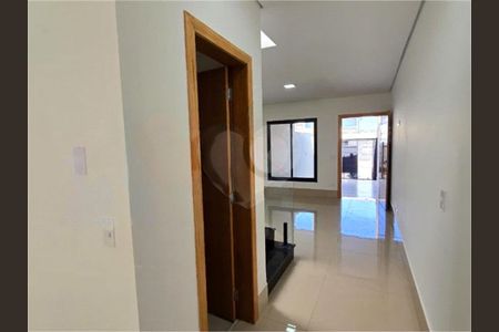 Casa à venda com 96m², 3 quartos e 2 vagas