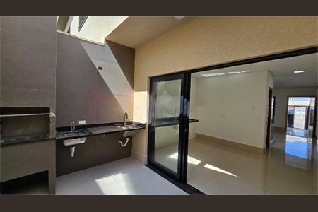 Casa à venda com 96m², 3 quartos e 2 vagas