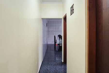 Casa à venda com 392m², 4 quartos e 2 vagas Casa à venda com 392m², 4 quartos e 2 vagasCorredor