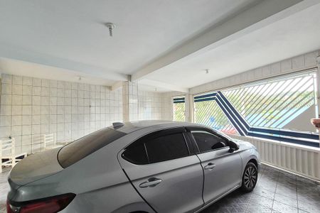 Casa à venda com 392m², 4 quartos e 2 vagas Casa à venda com 392m², 4 quartos e 2 vagasGaragem