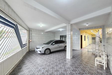 Casa à venda com 392m², 4 quartos e 2 vagas Casa à venda com 392m², 4 quartos e 2 vagasGaragem