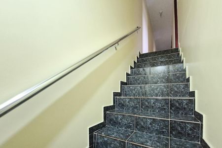 Casa à venda com 392m², 4 quartos e 2 vagas Casa à venda com 392m², 4 quartos e 2 vagasCorredor