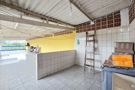 Casa à venda com 392m², 4 quartos e 2 vagas Casa à venda com 392m², 4 quartos e 2 vagasQuintal