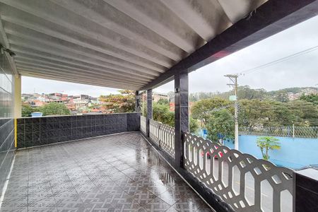 Casa à venda com 392m², 4 quartos e 2 vagas Casa à venda com 392m², 4 quartos e 2 vagasvaranda da suíte