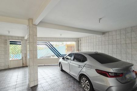Casa à venda com 392m², 4 quartos e 2 vagas Casa à venda com 392m², 4 quartos e 2 vagasGaragem