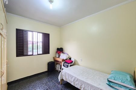 Casa à venda com 392m², 4 quartos e 2 vagas Casa à venda com 392m², 4 quartos e 2 vagasQuarto 2