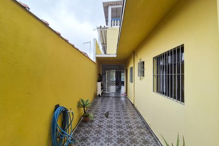 Casa à venda com 392m², 4 quartos e 2 vagas Casa à venda com 392m², 4 quartos e 2 vagascorredor