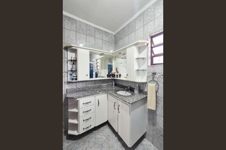 Casa à venda com 392m², 4 quartos e 2 vagas Casa à venda com 392m², 4 quartos e 2 vagasBanheiro da Suíte