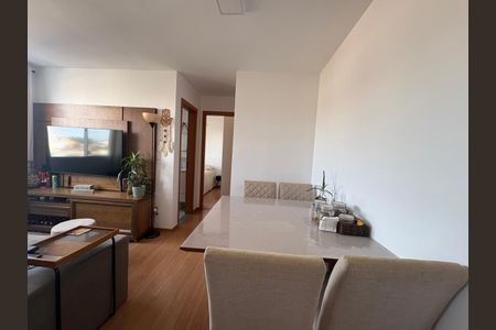 Apartamento à venda com 44m², 2 quartos e 1 vaga Apartamento à venda com 44m², 2 quartos e 1 vagaSala