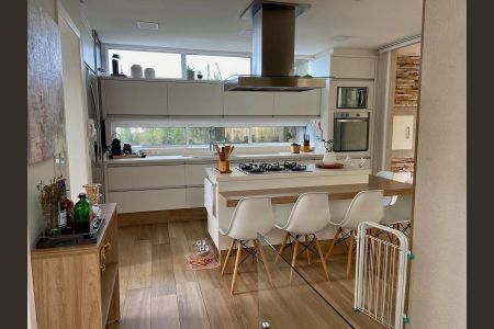 Casa de condomínio à venda com 230m², 2 quartos e 2 vagas Casa de condomínio à venda com 230m², 2 quartos e 2 vagasCozinha