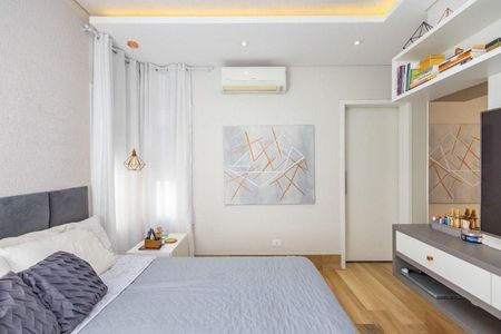 Casa de condomínio à venda com 230m², 2 quartos e 2 vagas Casa de condomínio à venda com 230m², 2 quartos e 2 vagasQuarto
