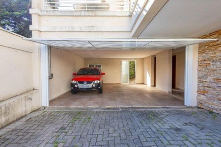 Casa de condomínio à venda com 230m², 2 quartos e 2 vagas Casa de condomínio à venda com 230m², 2 quartos e 2 vagasGaragem