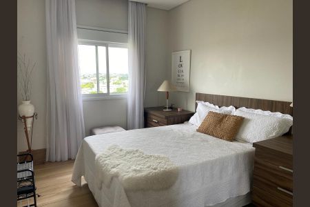 Casa de condomínio à venda com 230m², 2 quartos e 2 vagas Casa de condomínio à venda com 230m², 2 quartos e 2 vagasQuarto
