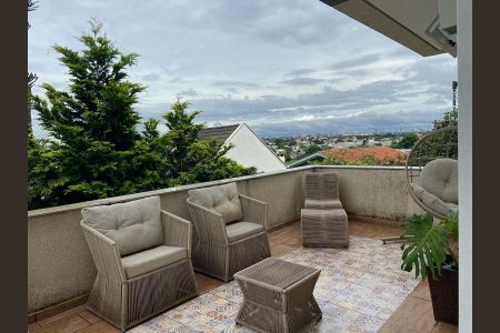 Casa de condomínio à venda com 230m², 2 quartos e 2 vagas Casa de condomínio à venda com 230m², 2 quartos e 2 vagasÁrea externa