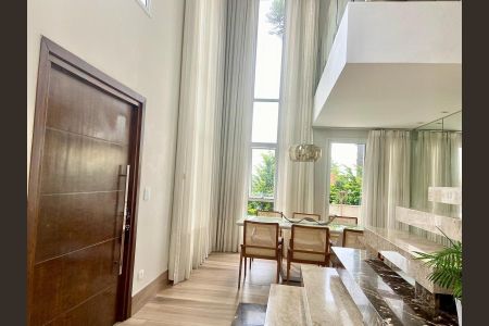 Casa de condomínio à venda com 230m², 2 quartos e 2 vagas Casa de condomínio à venda com 230m², 2 quartos e 2 vagasSala de Jantar