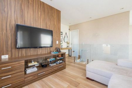 Casa de condomínio à venda com 230m², 2 quartos e 2 vagas Casa de condomínio à venda com 230m², 2 quartos e 2 vagasSala