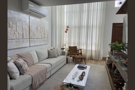 Casa de condomínio à venda com 230m², 2 quartos e 2 vagas Casa de condomínio à venda com 230m², 2 quartos e 2 vagasSala