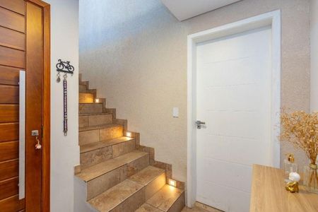 Casa de condomínio à venda com 230m², 2 quartos e 2 vagas Casa de condomínio à venda com 230m², 2 quartos e 2 vagasÁrea externa
