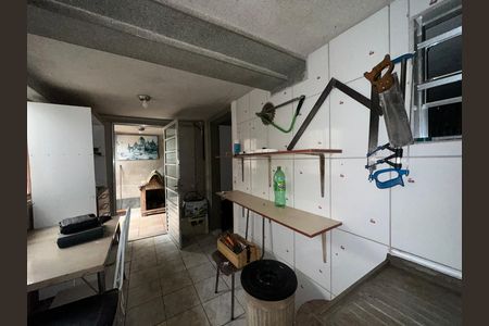 Casa à venda com 199m², 3 quartos e 2 vagas Casa à venda com 199m², 3 quartos e 2 vagasÁrea de Serviço