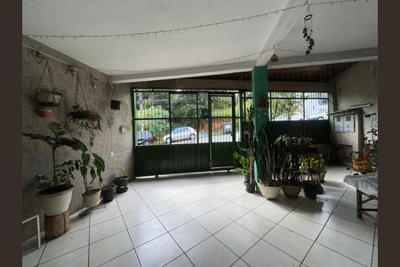 Casa à venda com 199m², 3 quartos e 2 vagas Casa à venda com 199m², 3 quartos e 2 vagasGaragem