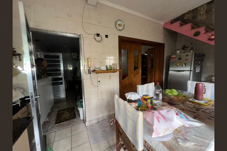 Casa à venda com 199m², 3 quartos e 2 vagas Casa à venda com 199m², 3 quartos e 2 vagasCozinha