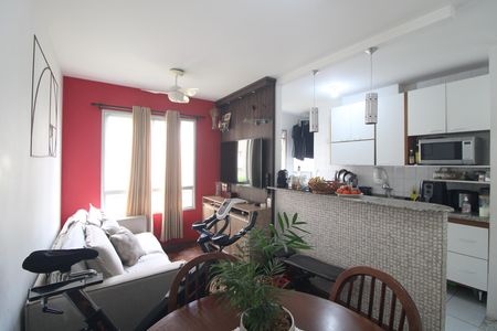 Sala de apartamento à venda com 2 quartos, 48m² em Jardim Sabara, São Paulo