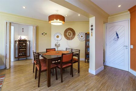 Apartamento à venda com 3 quartos, 230m² em Vila Paulista, São Paulo