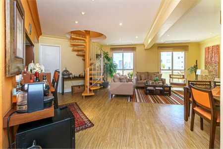 Apartamento à venda com 3 quartos, 230m² em Vila Paulista, São Paulo