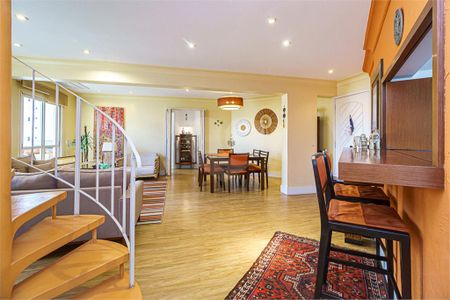 Apartamento à venda com 3 quartos, 230m² em Vila Paulista, São Paulo
