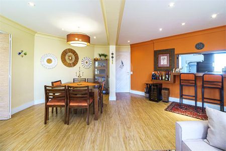 Apartamento à venda com 3 quartos, 230m² em Vila Paulista, São Paulo
