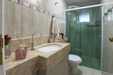 Apartamento para alugar com 90m², 3 quartos e 1 vaga Apartamento para alugar com 90m², 3 quartos e 1 vagaBanheiro da Suíte